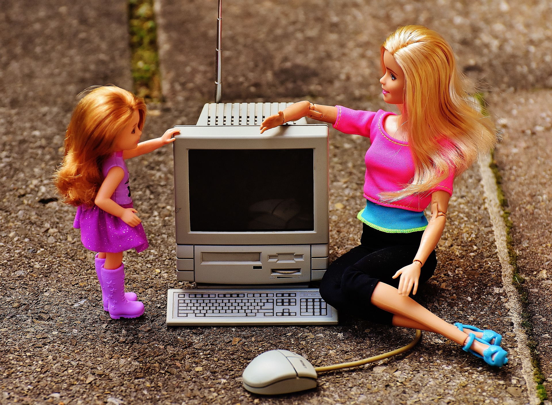 barbie_computer.jpg