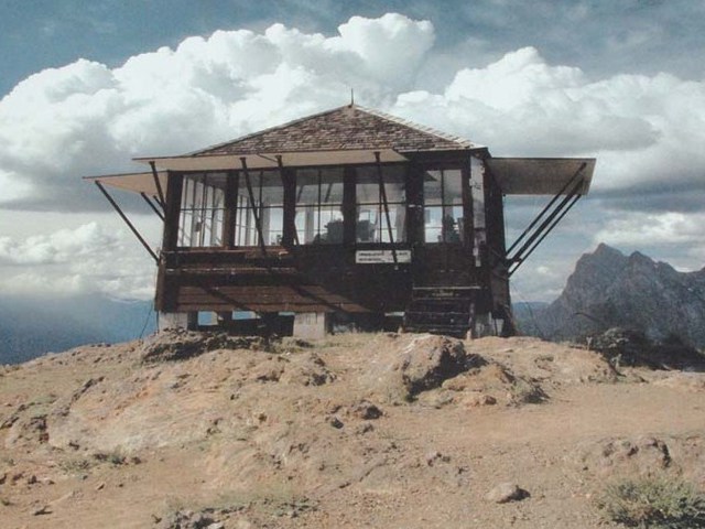 Jack Kerouac - Magányos pufogások (Desolation Peak haikuk), 1956
