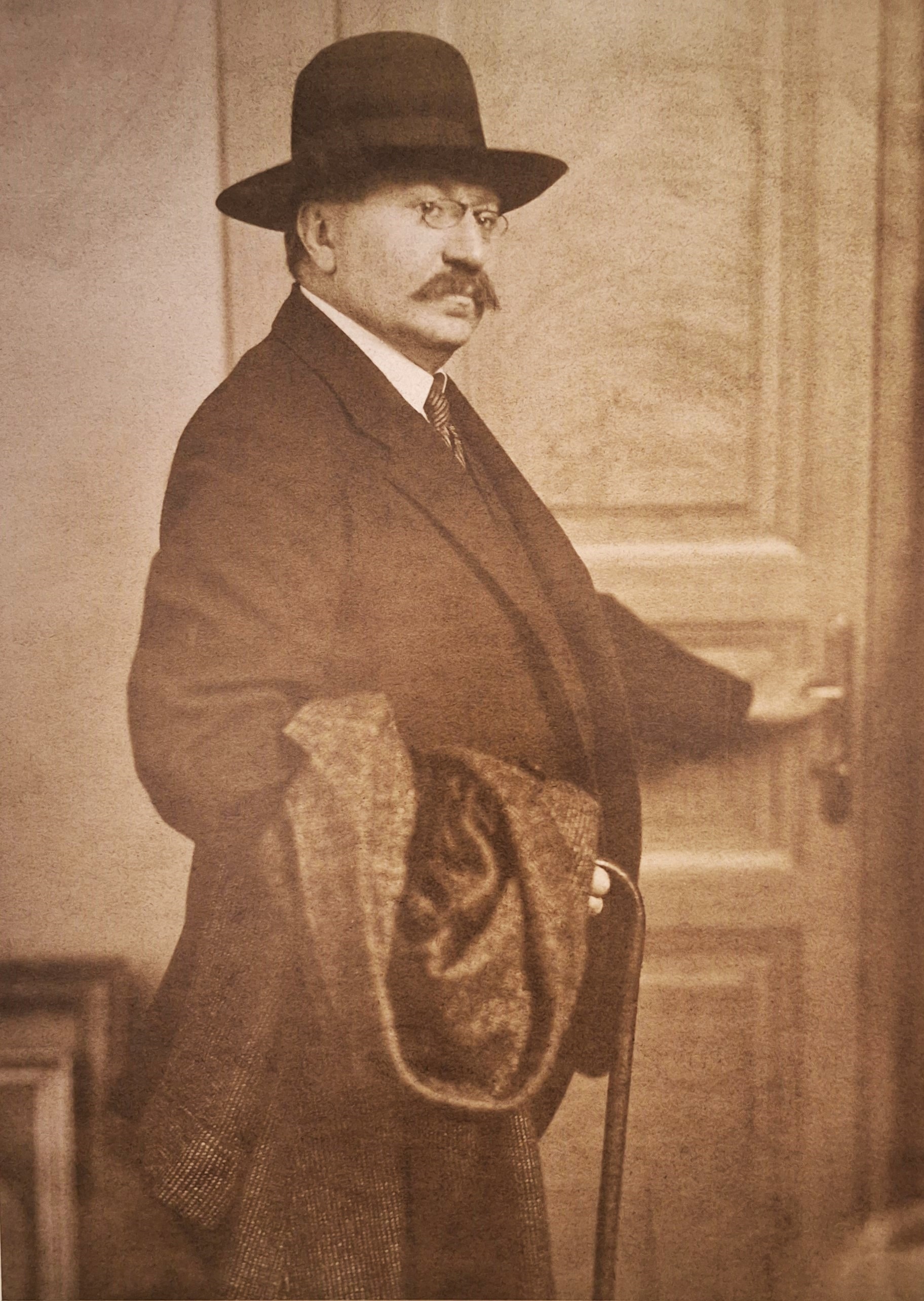 02_fenyes_adolf_2025_12_13.jpg