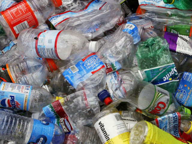 Megszünteti a PET-palackos italok beszerzését a Pécsi Tudományegyetem