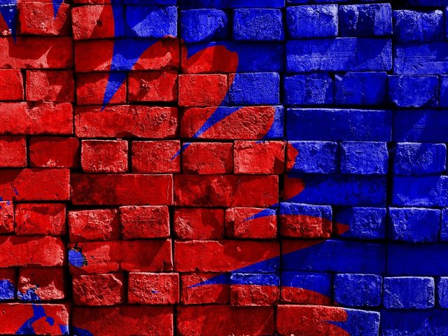 Hőszabályozó, szennyező anyagokat felfaló falfestéket alkottak kutatók