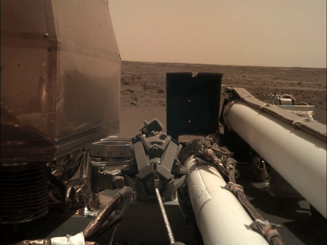 Enyhén lejtős területen landolt a Marson az Insight űrszonda