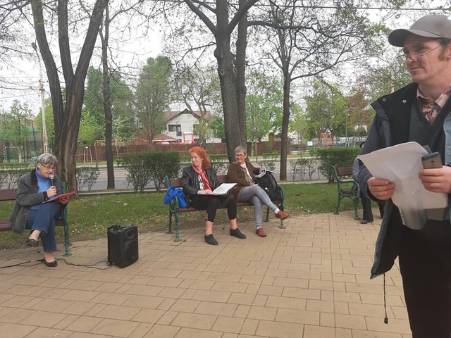 Szabadtéri verselés a Költészet napján
