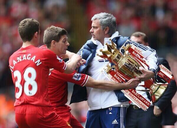 mourinho-gerrard.jpg