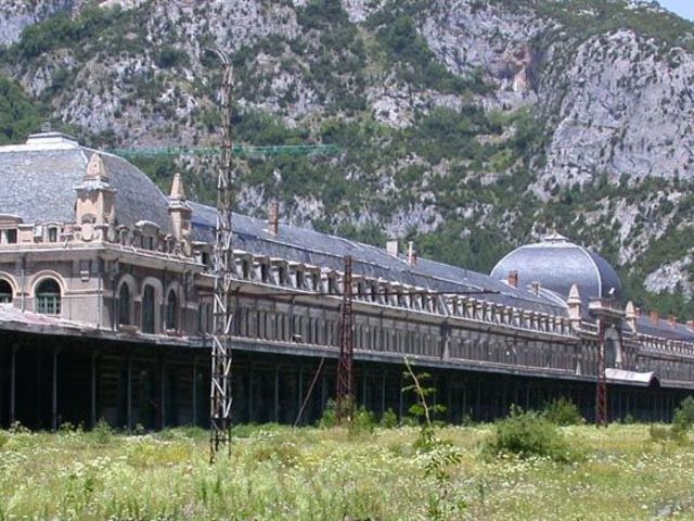 Sínek a semmibe 1.– Canfranc