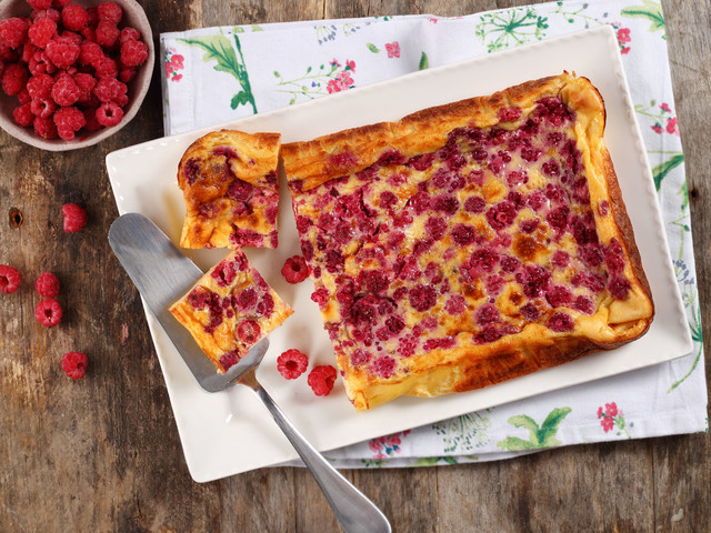 Málnás tejes pite
