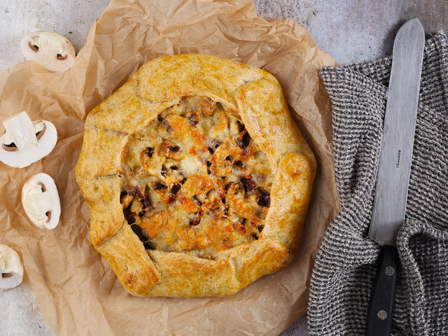 Gombás-hagymás galette
