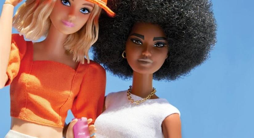 A Nokia gyártója új, összecsukható Barbie-telefont dob piacra.