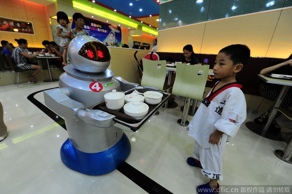 étterem-robotokkal-1.jpg