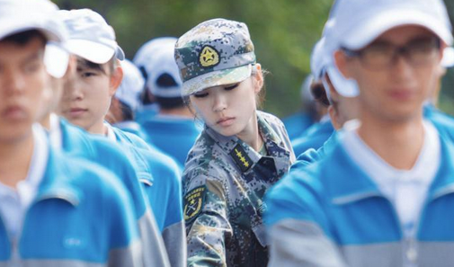 2013-China’s-Most-beautiful-Military-Training-Instructor-s.png