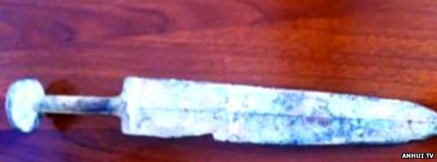 3000-éves-kard.jpg