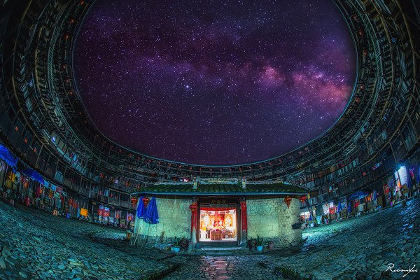 600x400xBeautiful-and-Amazing-Photos-Fujian-Tulou-One-day-Tour-d.jpg.pagespeed.ic.P1LywwkOAT.jpg