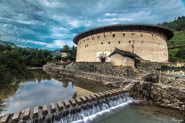 600x400xBeautiful-and-Amazing-Photos-Fujian-Tulou-One-day-Tour-in-China.jpg.pagespeed.ic.QjhZzCqDxb.jpg