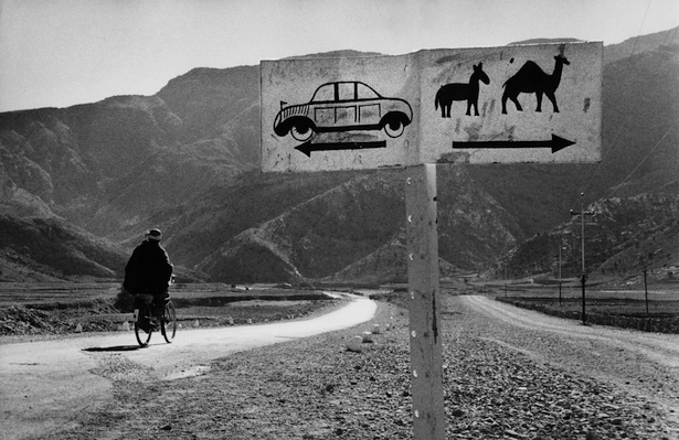 A Haibár-hágóhoz vezető út, Afganisztán, 1955.jpg