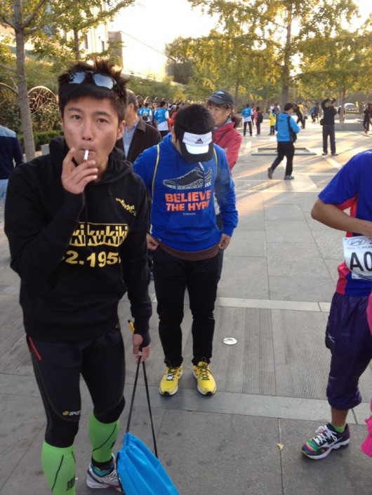 Beijing-Marathon-smoker-11-530x706.jpg