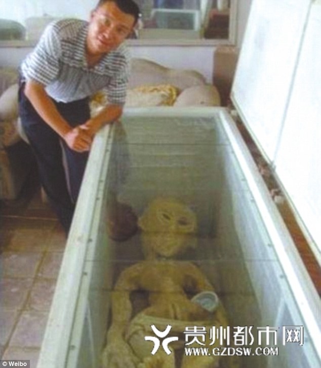 ChineseManAlienStoresFreezer2.jpg