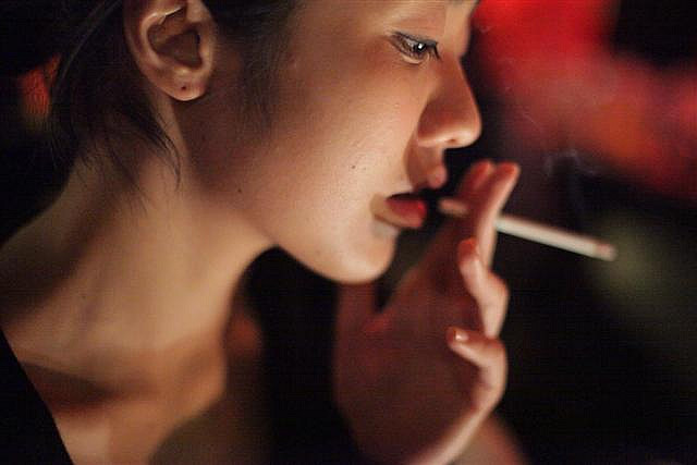 Kína-dohányzás5.jpg