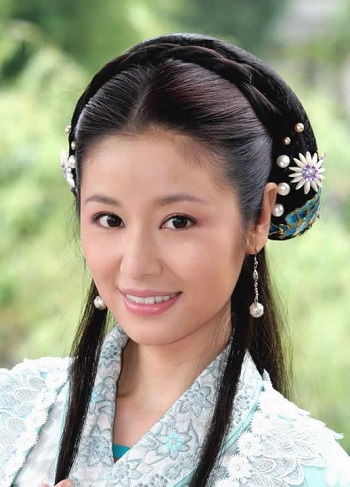 Lin-Xinru-in-ancient-costume.jpg