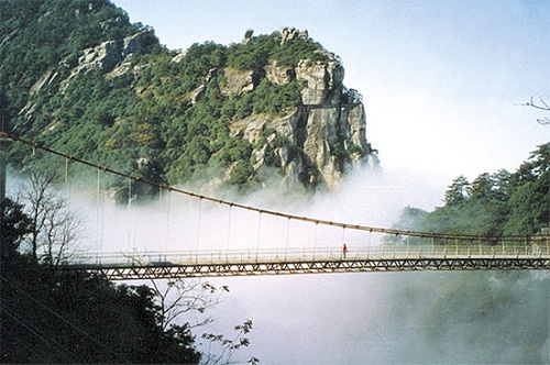 Lushan-Mount.jpg