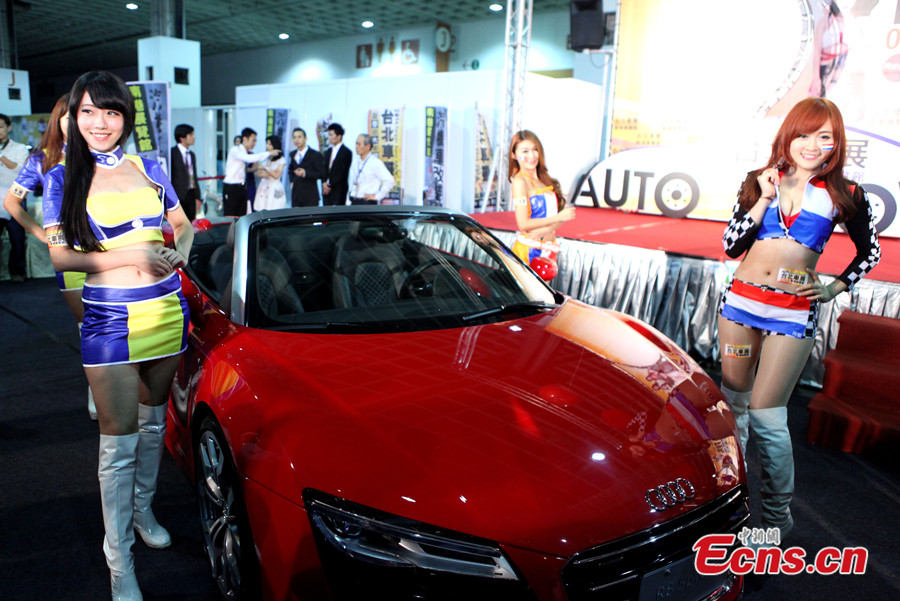 Taipei-Auto-Show-focis-lányok-2.jpg