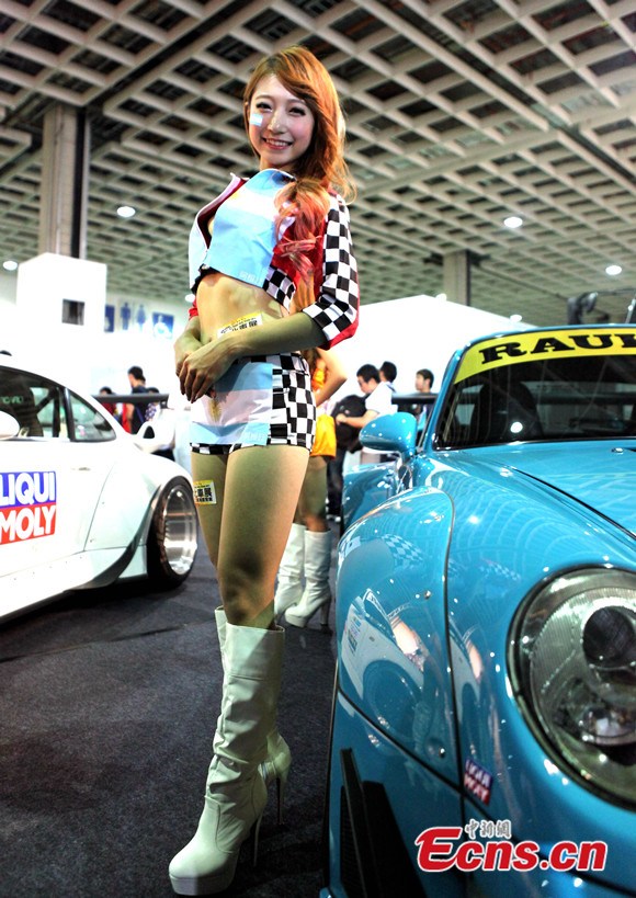 Taipei-Auto-Show-focis-lányok-6.jpg