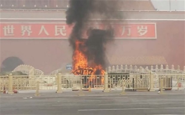Tiananmen-3_2715558b.jpg