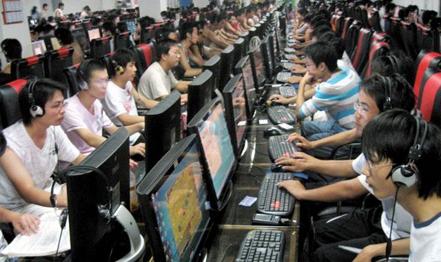 chinese-man-calls-cops-internet-addict.jpg