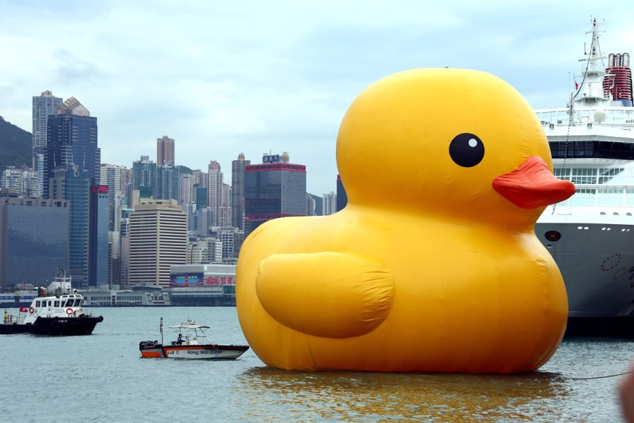hong-kong-giant-yellow-duck.jpg