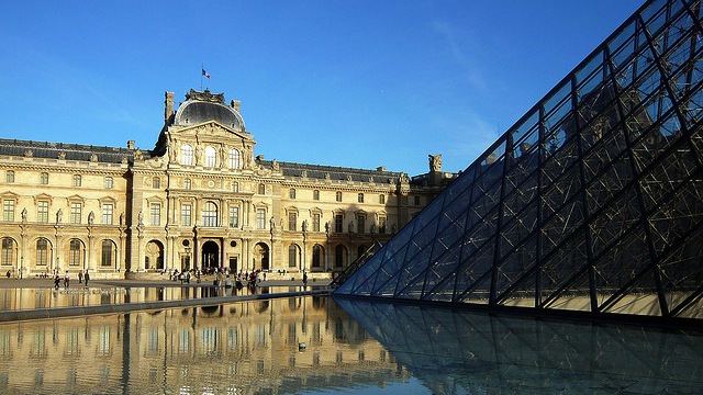 louvre.jpg