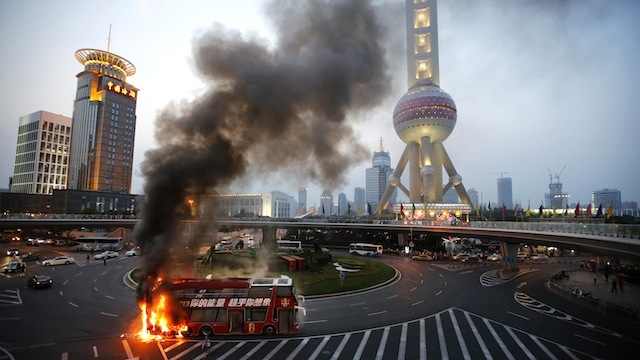 pudong-bus-fire.jpg