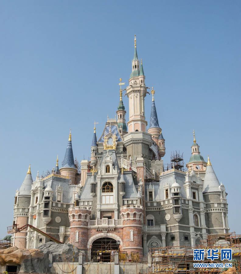 sanghaj_disney_resort-1.jpg