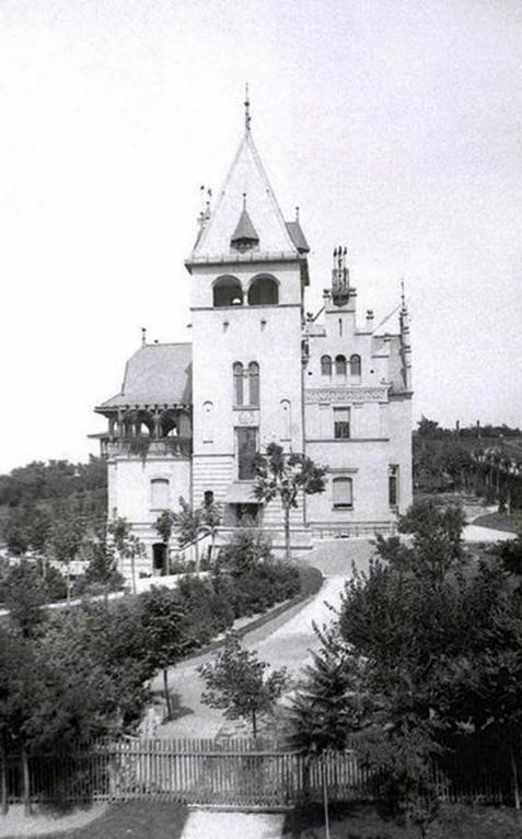 ascher_villa.jpg