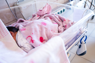 PICi babák légzésfigyelése nyugodtabban a szegedi koraszülött központban