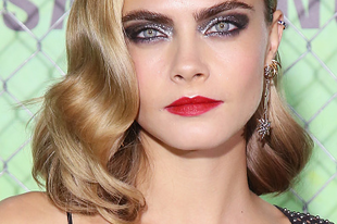 Cara Delevingne, a Rimmel London nagykövete az Öngyilkos osztag premier vetítésén New York-ban