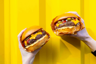 Változás a Zing Burger kínálatában: májustól kizárólag Angus marhahúsból készülnek a húspogácsák