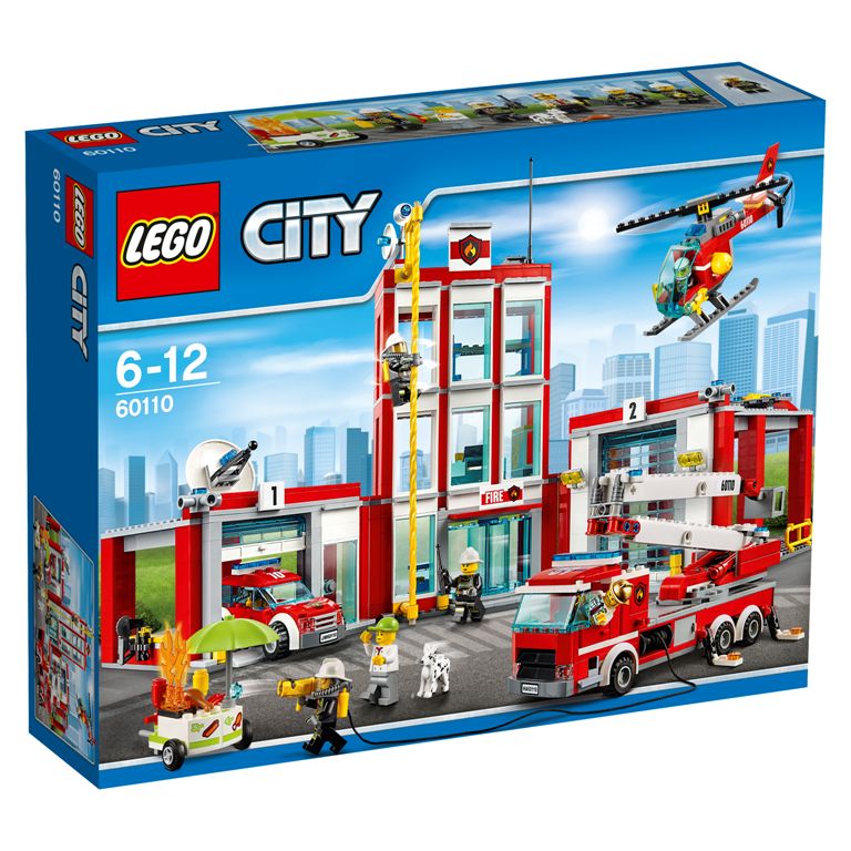 Legyetek ti is hős tűzoltók! Segítsetek a lánglovagoknak elhárítani a városra leselkedő veszélyeket! A LEGO City Tűzoltóállomás™ csapata ugrásra készen várja a vészhelyzetek elhárítását. Pakoljatok fel a kocsira, és már mehet is a tűzoltás! Az igazán nagy tüzek eloltásához extra segítségre is szükségetek lehet: szálljatok be a helikopterbe és pár pillanat alatt a legnagyobb lángokat is elolthatjátok!
