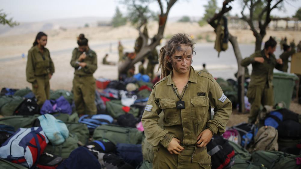 mackenzie_letwomenfight_israelfemale.jpg