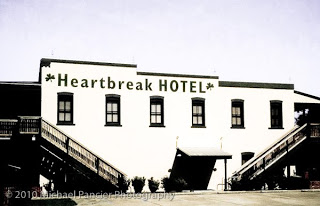 heartbreak_hotel_02.jpg