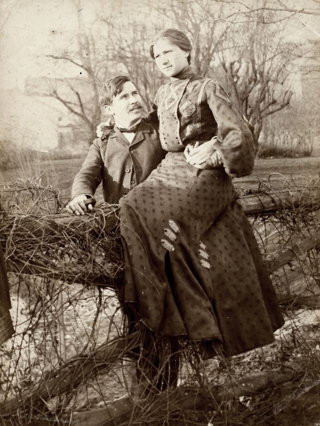 f_4038_moricz_janka_a_fuveszkertben_1905_ismeretlen_felvetele.jpg