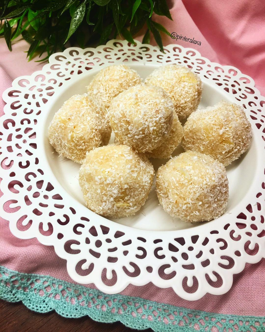 paleo_raffaello.jpg