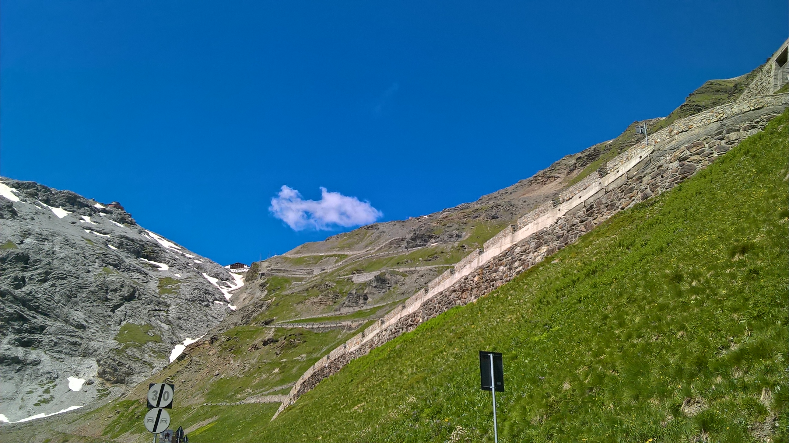 Felfelé a Stelvio-n