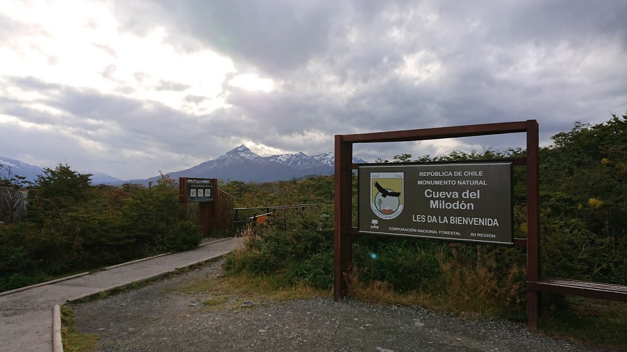 A nemzeti park bejárata, ahol a Milodon-barlang található