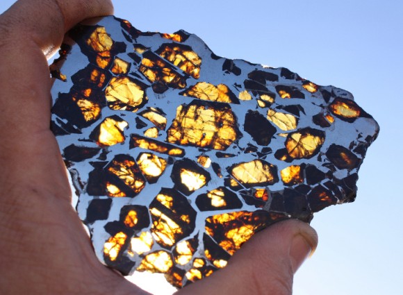 Meteorite-pallasite-Glorieta-580x425.jpg