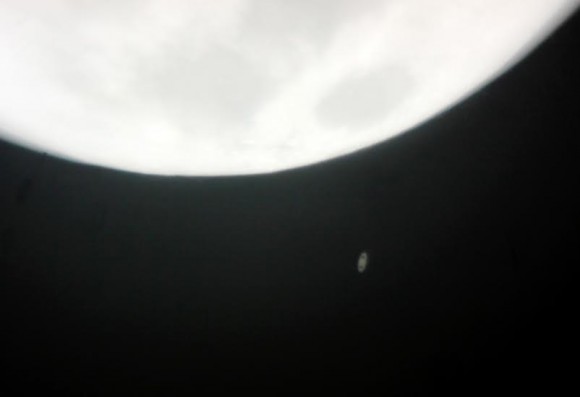 saturn-moon-peter-580x397.jpg