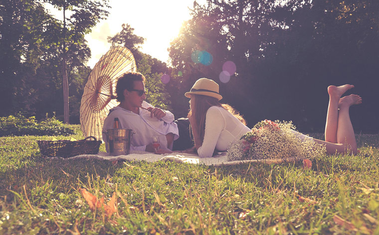 couple-picnic-760x4721.jpg