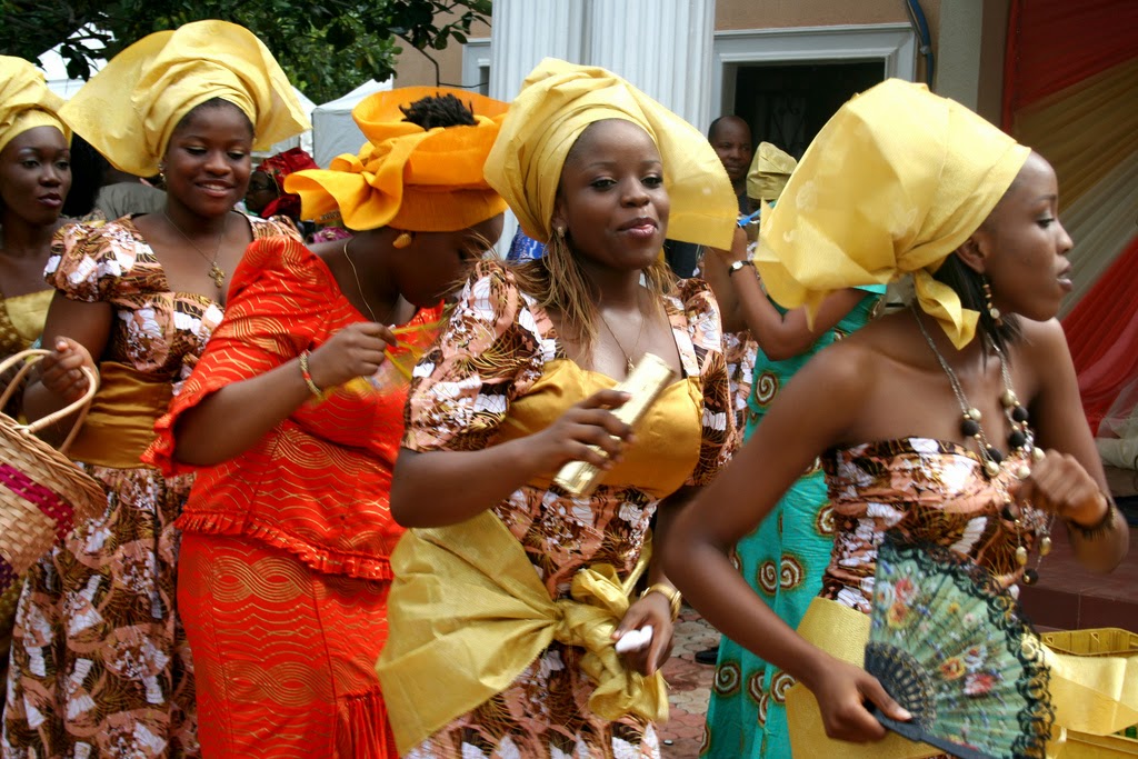 igbo_traditional_dance_at_wedding.jpg
