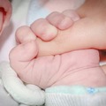 10 hasznos tipp, mely a babaváró szülőknek megoldja a névadás kérdését