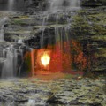 Eternal Flame Falls – örökké égő tűz a vízesés alatt