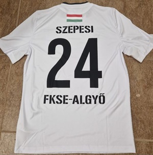 szepesi_ivett_algyo_mez.jpg