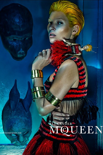 McQueen-Moss-5-Vogue-27Jan14-Steven-Klein_b_426x639.jpg